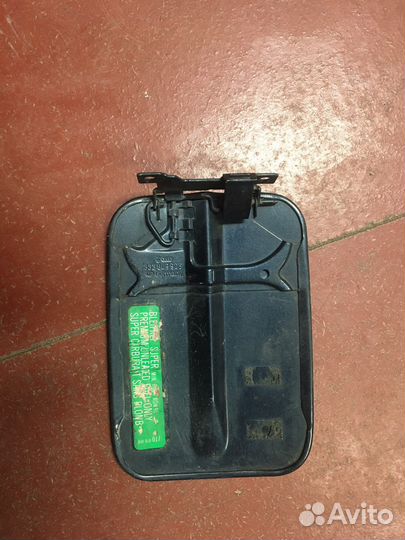 Лючок бензобака Фольксваген Пассат Б 3