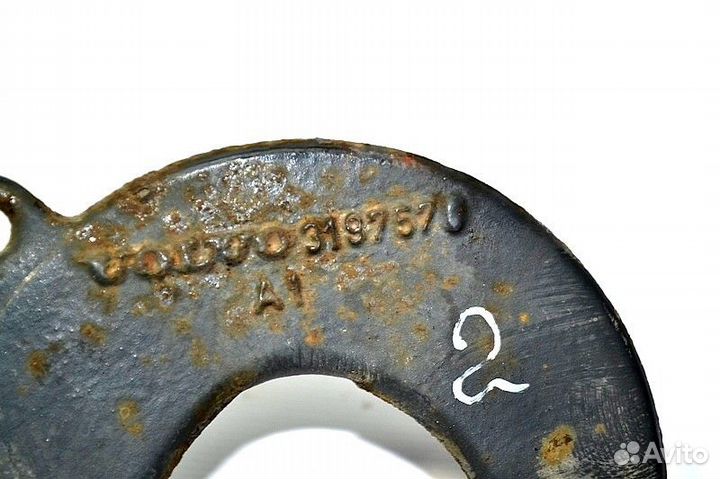 Кронштейн реактивной тяги, переднего моста, правый