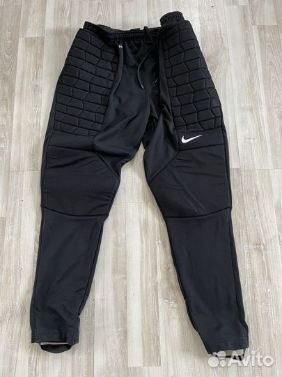 Вратарская футбольная форма