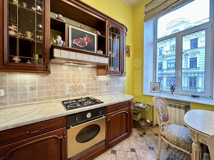 2-к. квартира, 76 м², 3/5 эт.