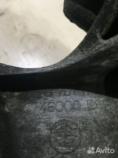 Кронштейн опоры двигателя BMW 5 Е60