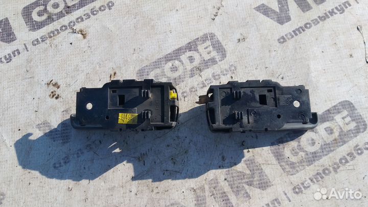 Ручки дверные внутренние Nissan Terrano 2