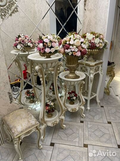 Цветочница, подставка под цветы новая