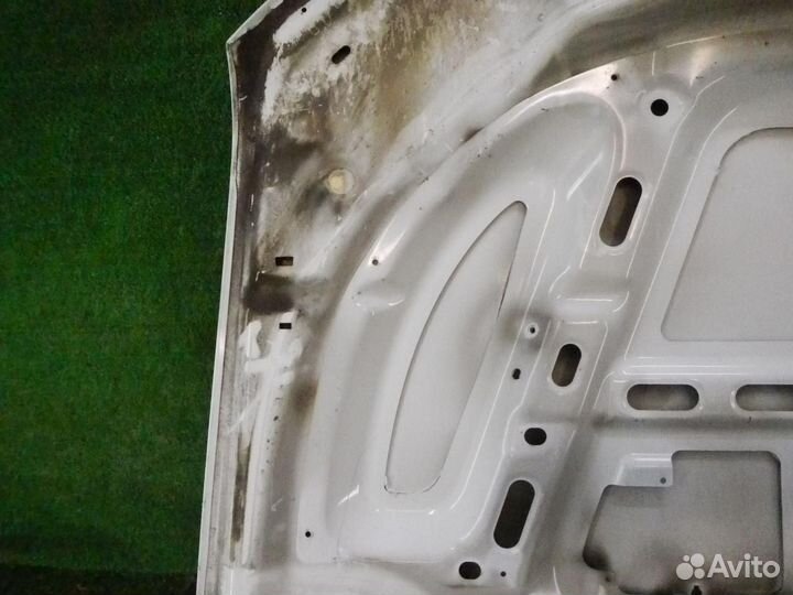 Капот Jeep Grand Cherokee