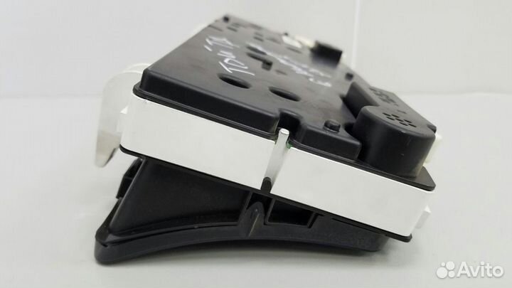 Щиток приборов Toyota Corolla 9 E120 E130 3zzfe