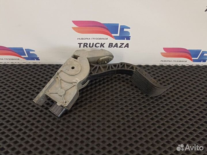 1879728 Педаль газа Daf XF105