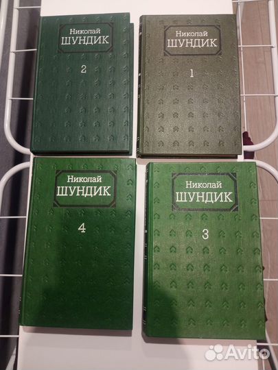 Продам книги