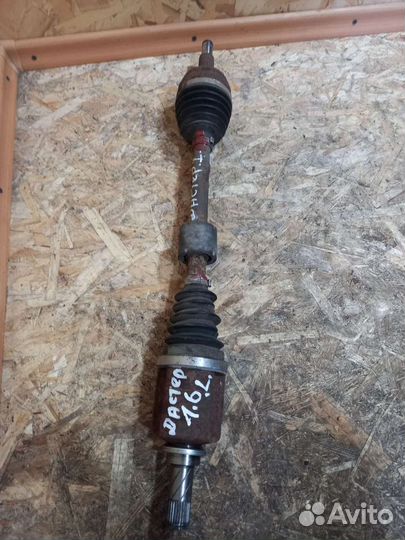 Привод Передний левый Полуось Рено Дастер 1 1.6