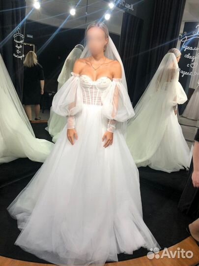 Свадебное платье