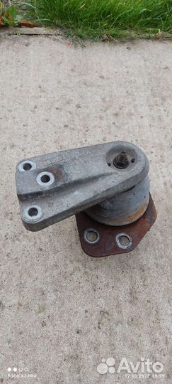 Подушка двигателя chevrolet lacetti