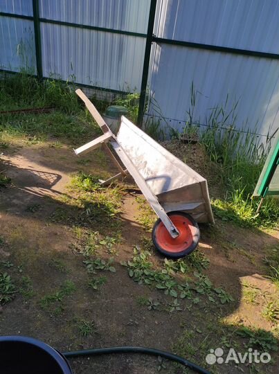 Тачка строительная бу, тележка для перевозки груза