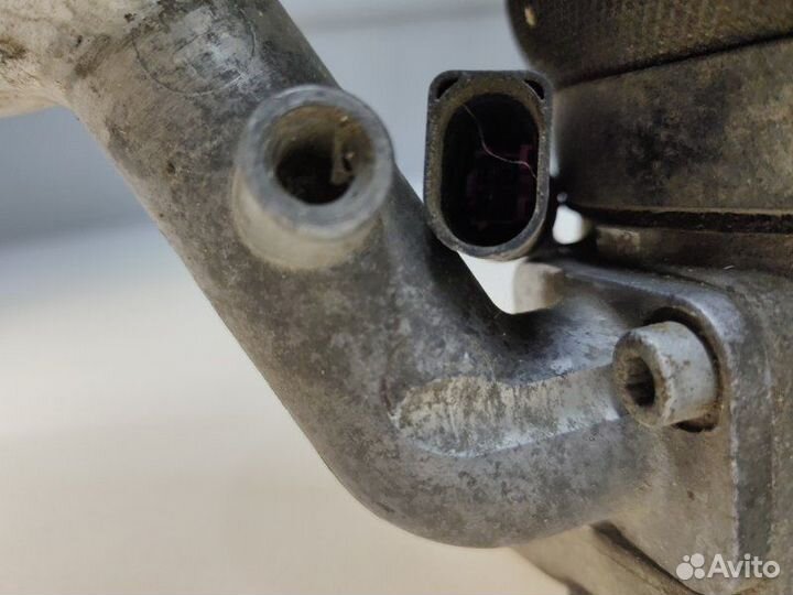 Стойка подвески задняя левая Volkswagen Phaeton