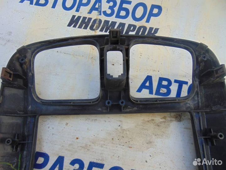 Консоль центральная для Mazda Familia 8 1998-2003