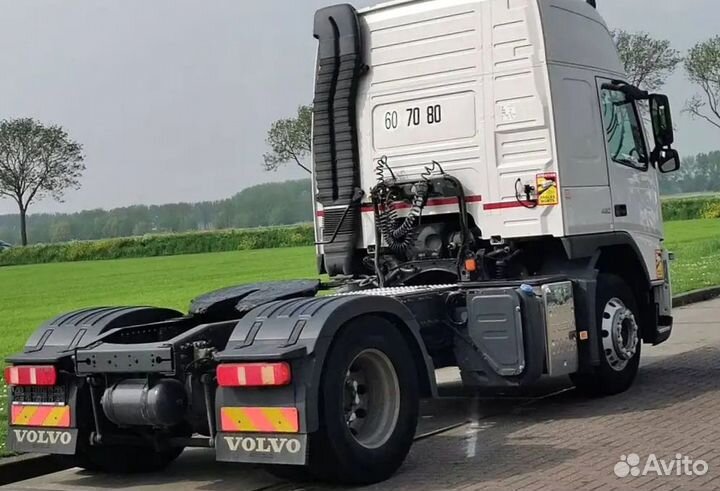 Pазбираем грузовик Volvo FM 2008-2013