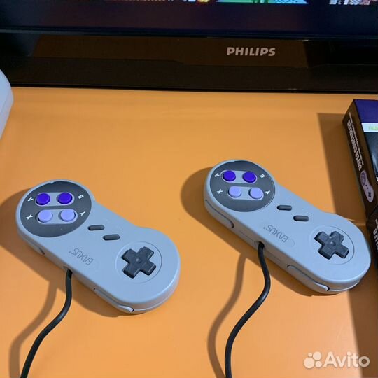 Приставка Super Nintendo с комплектом запуска