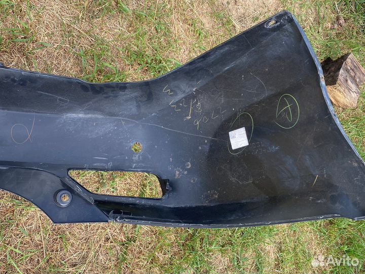 Продам бампер на toyota raf 4