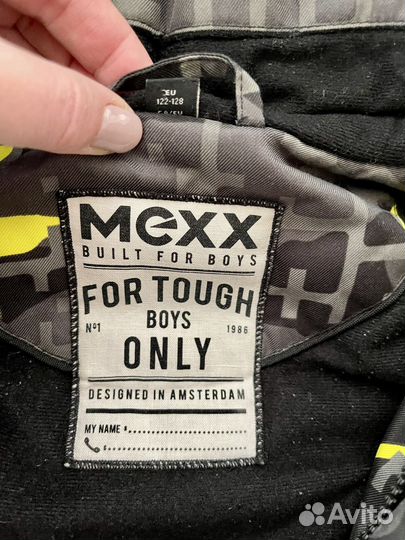 Куртка демисезонная на мальчика 122 128