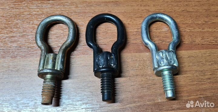 Крюк буксировочный Ford Focus 2