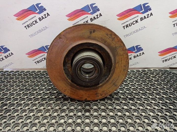 7179854 Ступица передняя