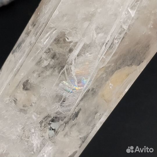 Кристалл горный хрусталь с подставкой