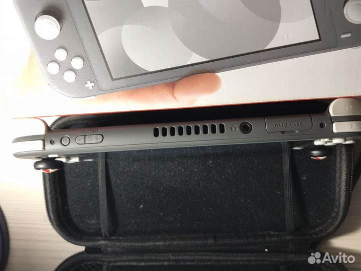 Nintendo switch lite