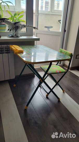 Продам стол и стул для ребёнка