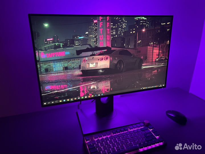 Безрамочный Монитор 4K Dell U2718Q IPS