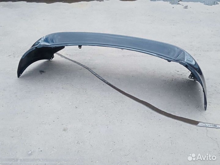 Бампер задний Toyota Auris с 2006г до 2010г