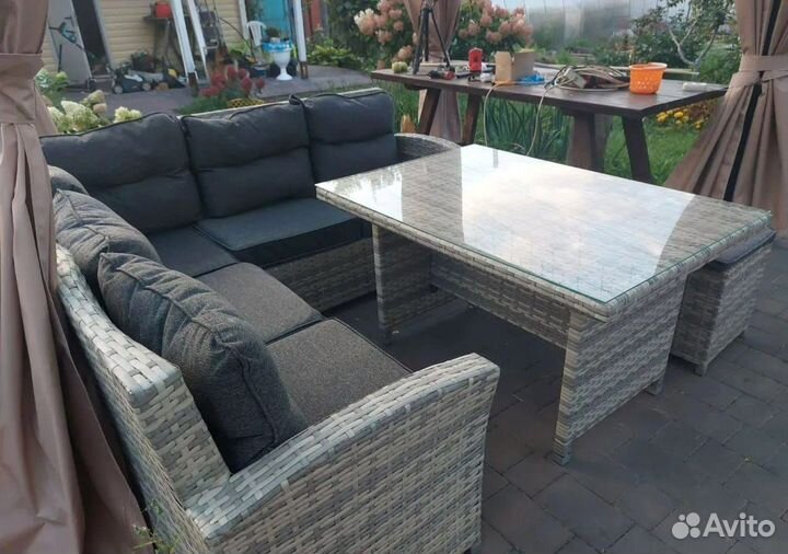 Садовая мебель из натурального ротанга