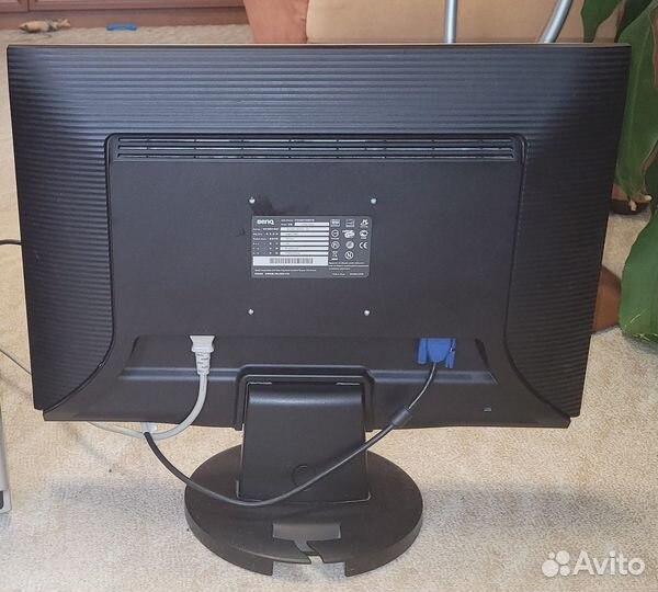 Монитор Benq 22 дюйма со встроенными динамиками