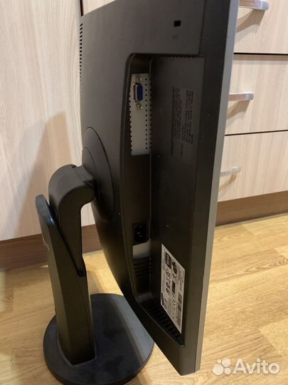 Монитор Samsung