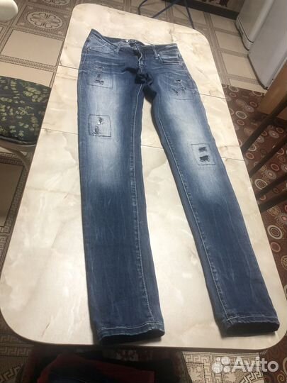 Джинсы