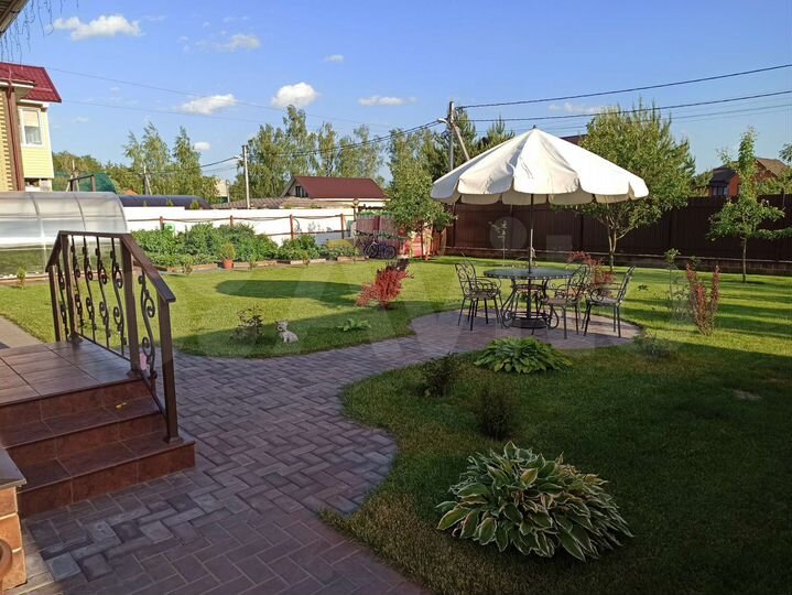 Дом 230 м² на участке 10 сот.