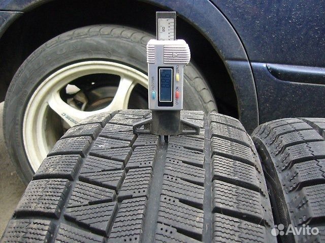 Bridgestone Blizzak Revo GZ 225/45 R18