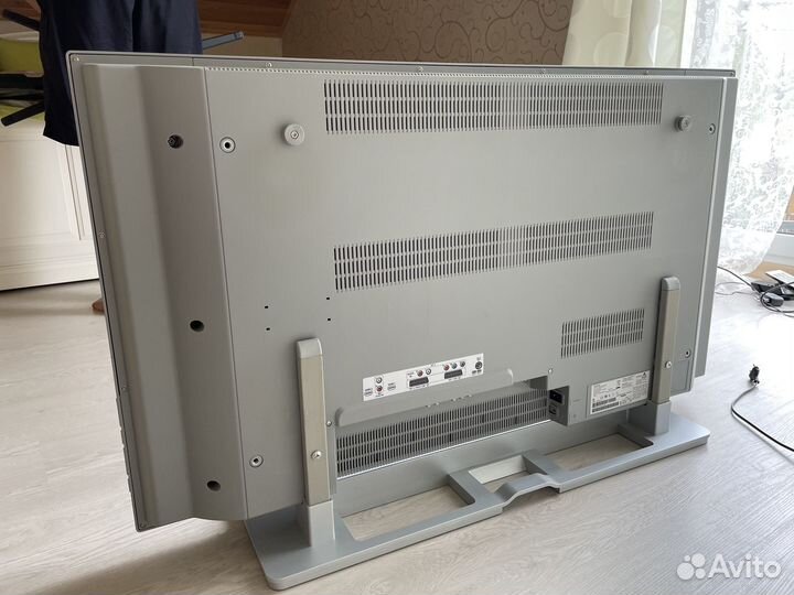 ЖК телевизор philips 37 дюймов