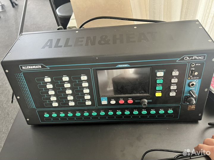 Цифровой микшерный пульт allen&heath QU-PAC