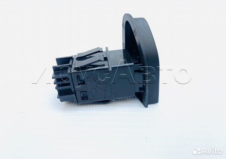 Кнопка аварийки Рено икс рей 252907372R