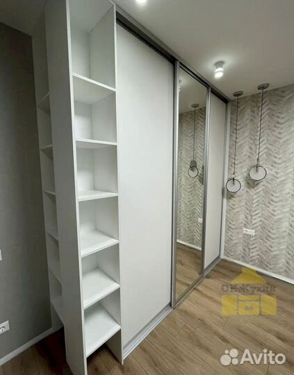 Шкаф в прихожую