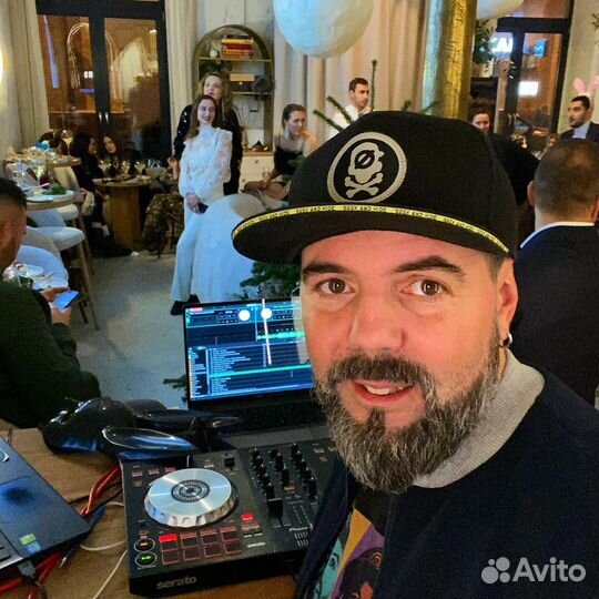 Музыка на мероприятие, Диджей (DJ)