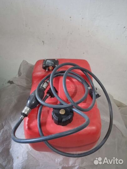 Лодочный бак 12л.с грушей