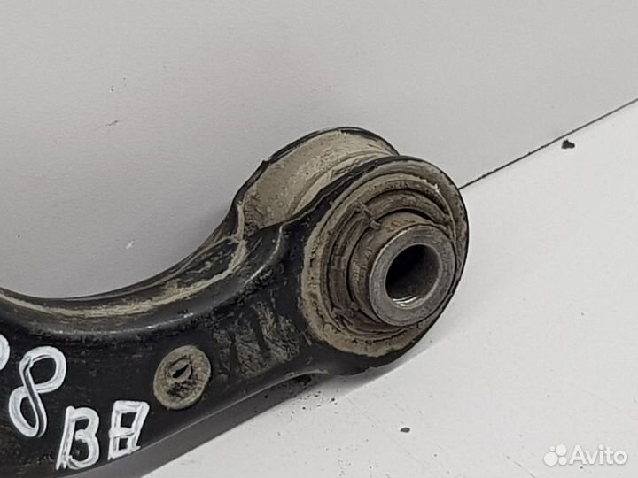 Рычаг подвески задний (Volkswagen Passat)