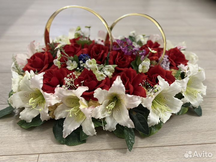 Свадебное украшение на авто