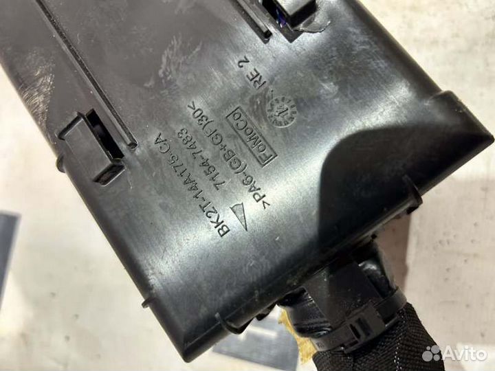 Блок предохранителей - Ford Transit MK8 2.2