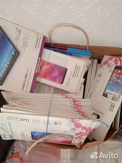 Чехлы, стекла для телефонов