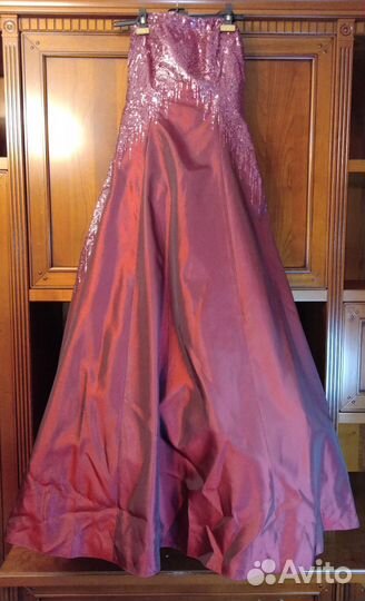 Вечернее платье в пол 42 44