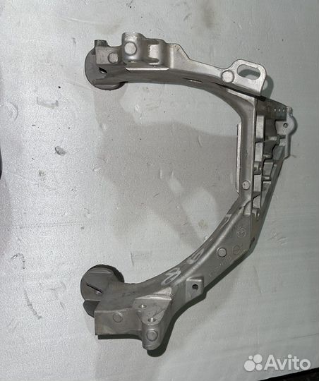 Кронштейн рулевой колонки бмв ф10