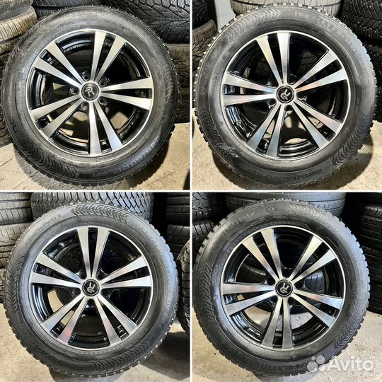R17 Nokian Tyres Hakkapeliitta 8 SUV 225/60, PCD 5x120 DIA 72.6