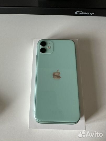 Телефон iPhone 11