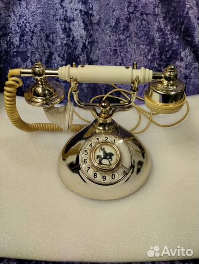 Телефонный аппарат Уфа 301