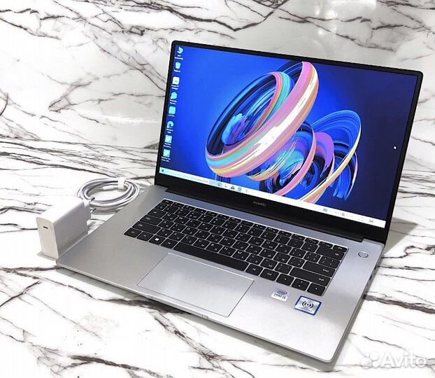 Huawei matebook D15 i5 10210U/ SSD 512 GB 8gb